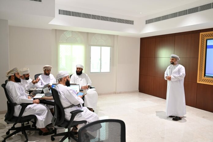 صحيفة اليوم العمانية - ورشة تعريفية حول نظام “إنصاف” لأصحاب الفضيلة القضاة رؤساء وأمناء سر لجان الفصل في المنازعات الإيجارية