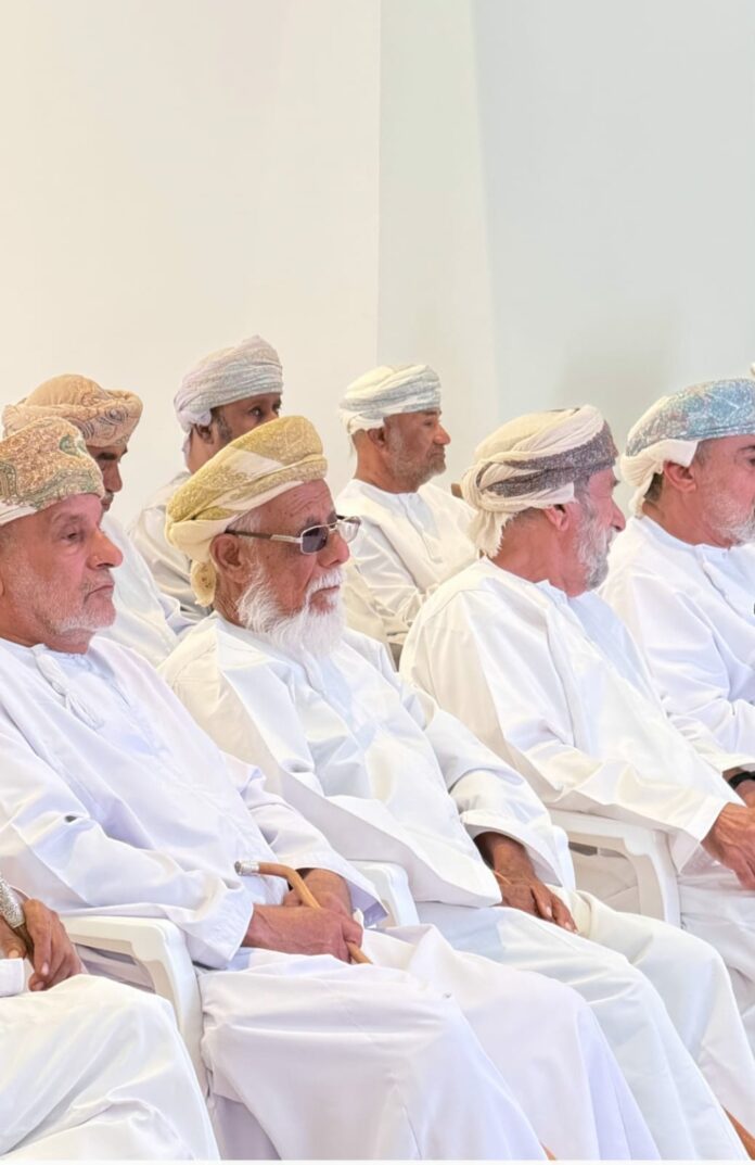 صحيفة اليوم العمانية - آباؤنا تاج رؤوسنا فعالية اجتماعية لفريق الحزم تعزز مكانة كبار السن ببهلاء