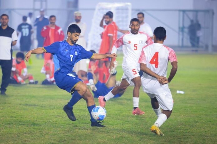 صحيفة اليوم العمانية - تواصل الاثارة بكأس ميناء صحار والمنطقة الحرة لكرة القدم وفريقان يتأهلان للدور القادم