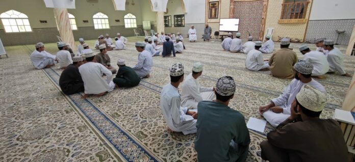 صحيفة اليوم العمانية - فريق المعمور ببهلاء يطلق برامج ثقافية ودينية متكاملة خلال رمضان