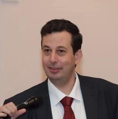 صحيفة اليوم العمانية - بين سوء التوفيق وسوء الفهم..و عندما يضلّ التحليل طريقه!