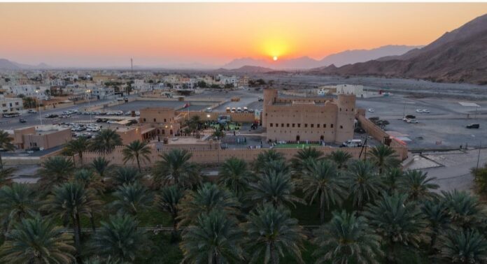 صحيفة اليوم العمانية - بين عبق حصن بيت الرديدة ونور رمضان… مساء الوفاء والإحسان لكبار السن