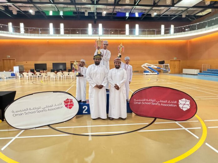 صحيفة اليوم العمانية - اختتام دوري المدارس للرياضات الإلكترونية بتعليمية ظفار
