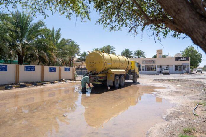 صحيفة اليوم العمانية - بلدية شمال الشرقية تكثّف جهودها لمعالجة آثار منخفض المسرات وتعيد تأهيل البنية الأساسية بالولايات