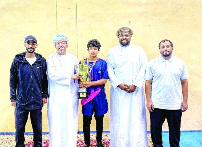 صحيفة اليوم العمانية - افتتاح معرض أعماق الأرض بعبري