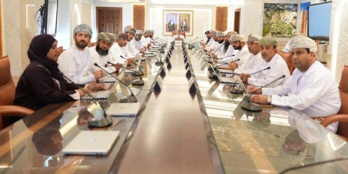 صحيفة اليوم العمانية - المجلس البلدي بمحافظة الداخلية يبحث مشاريع إسكانية وتخطيطية