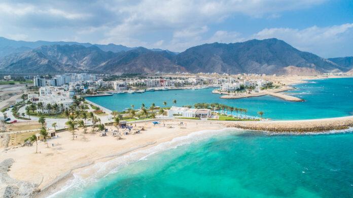 صحيفة اليوم العمانية - ارتفاع إجمالي إيرادات فنادق (3-5 نجوم) في سلطنة عُمان بنسبة 18.5 بالمائة