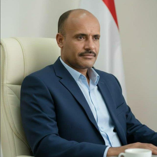 صحيفة اليوم العمانية - حين يتكلّم القلم… ويشهد الموقف حكاية إعلاميٍ يحمل همّ أمة